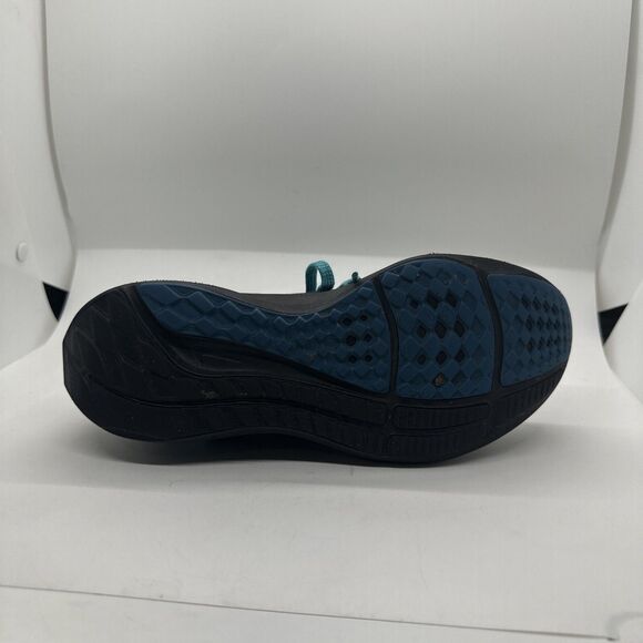 Athletic_Shoes